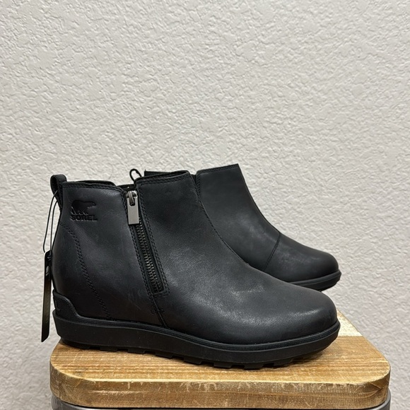NEW Sorel Evie ll Black Leather Waterproof Ankle Boots Size 9.5 - Picture 3 of 11
